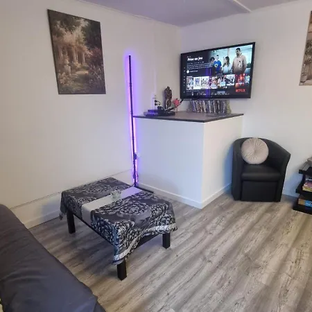 Apartmán - Netflix - Marc & Cecile *